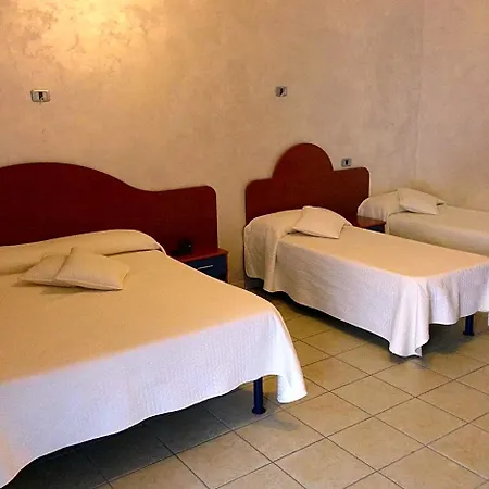 Hotel Tea Palace 3*